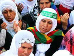 'Kutlu Doğum' Diyarbakır Newroz alanında kutlandı