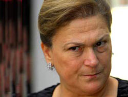 Güler Sabancıya Kraliyet nişanı verildi