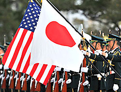 ABD ve Japonya Pasifik’de tatbikat başlattı