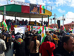 PAK'ın Van Newroz Mitingi: Bijî Azadîya Kurdistan