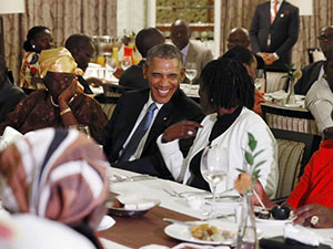 ABD Başkanı Obama Kenya'da akrabalarıyla buluştu