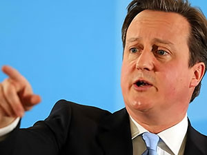 Cameron: Türkiye Kürtlere değil, IŞİD'e odaklanmalı