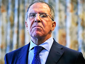 Lavrov: Rusya, Suriye'nin düşmesine izin veremez