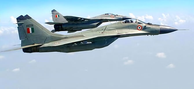 Putin’den Esad’a savaş uçağı