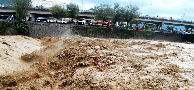 Artvin’de sel: 7 kişi hayatını kaybetti, 2 kişi kayıp