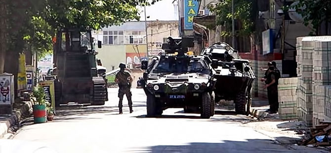 Silvan'da camilerden 'sokağa çıkmayın' uyarısı