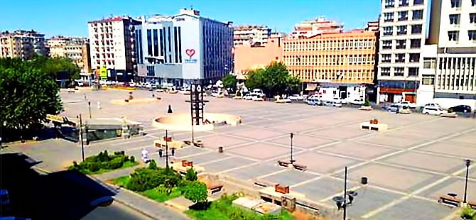 Diyarbakır'da hayat durdu