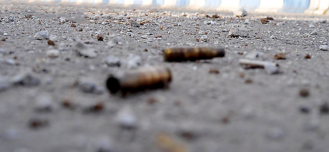 FT: Öfkeli Kürt gençleri silaha sarılıyor