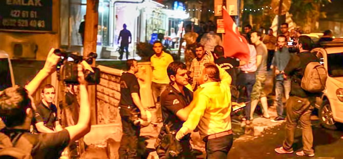 HDP Genel Merkezi ateşe verildi