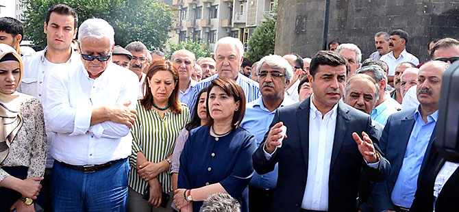 Demirtaş Şeyh Said Meydanı'ndan ateşkes çağrısı yaptı