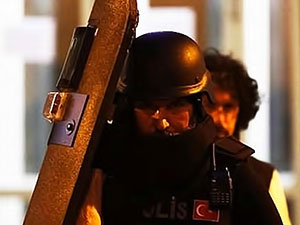 İstanbul'da polis baskınları; HDP'li ilçe başkanları dahil 40 kişi gözaltında