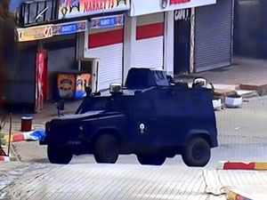 Diyarbakır’da patlama, bir polis hayatını kaybetti