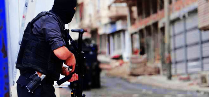 Diyarbakır’da IŞİD operasyonu: 2 polis hayatını kaybetti