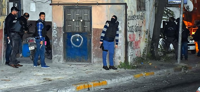 İstanbul’da ev baskınları