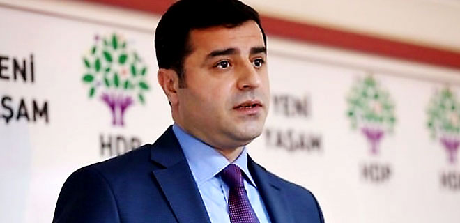 Demirtaş'tan Akit'e yanıt: İt ürür kervan yürür