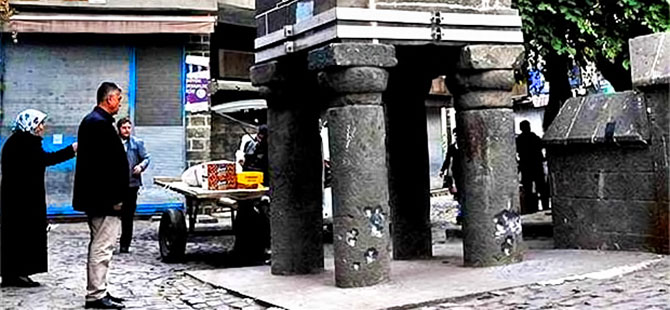 Diyarbakır'ın tarihi simgesi kurşunlandı