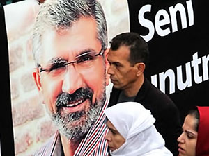 Tahir Elçi'nin eşi: Tahir'in yurt dışına çıkış yasağı bugün kalktı