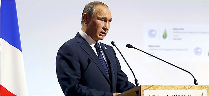 Putin: Türkiye Rus uçağını petrol sevkiyatı için vurdu