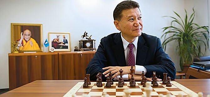 Erdoğan'ın 'petrol tüccarı' dediği Rus satranç ustası görevi bıraktı