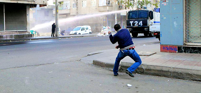 Diyarbakır’da Sur için yapılan yürüyüşe müdahale