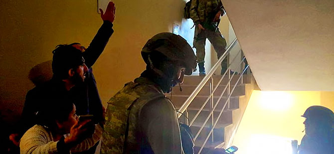 HDP'li vekil Encü: Evlerin kapılarını kırarak içeri giriyorlar