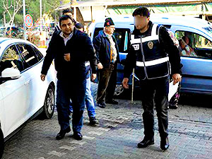 Çanakkale’de ‘paralel yapı’ operasyonu; Prof. Sedat Laçiner de gözaltında