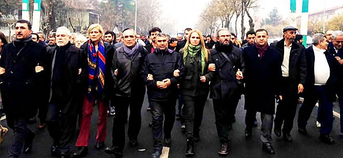 Barış Grubu Diyarbakır'da