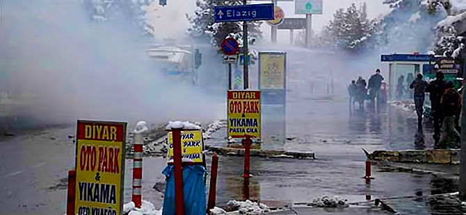 Sur yürüyüşüne gaz bombası ve tazyikli su