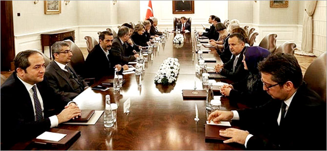 Barış Heyeti, Çankaya'da Başbakan Davutoğlu'yla görüştü
