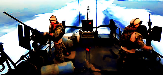 İran'ın gözaltına aldığı ABD askerleri serbest bırakıldı