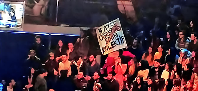 Beyaz Show’da Ayşe öğretmen protestosu