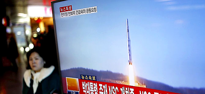 'Kuzey Kore uzun menzilli füze ile uydu fırlattı'