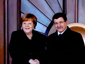 Merkel mülteciler için Çankaya Köşkü’nde