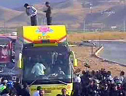 34 PKK'liyi onbinler karşıladı