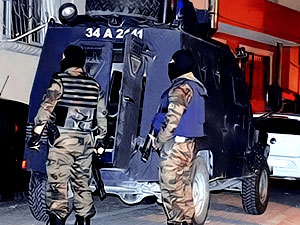 İstanbul'da ev baskınları ve gözaltı