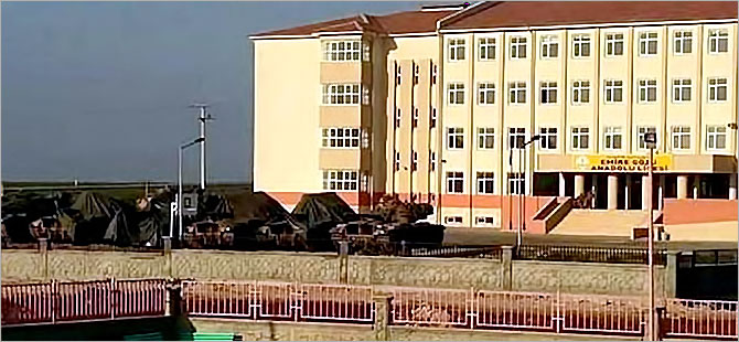 Nusaybin'de tanklar okullara yerleştirildi