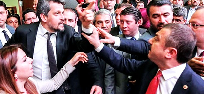 Dokunulmazlık görüşmeleri kavgayla başladı