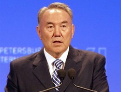Nazarbayev Ankara'da
