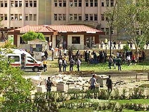 Antep Emniyet Müdürlüğü'ne bombalı saldırı