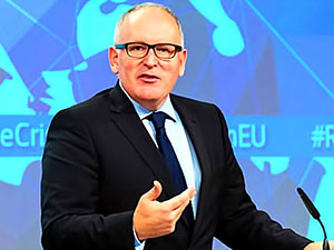 AB Komisyonu Türk vatandaşlarına vize serbestisi önerdi