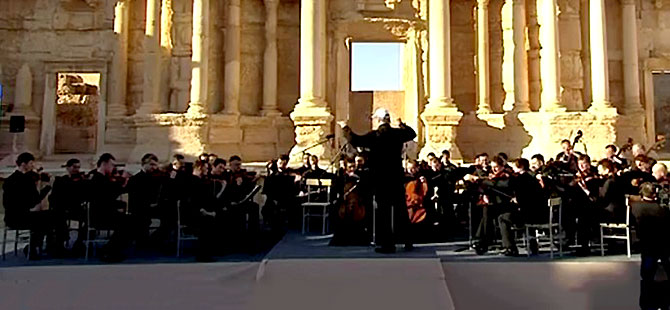 Rus orkestrası Palmira'da konser verdi