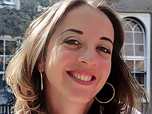 Gazeteci Ebru Umar Hollanda'ya döndü