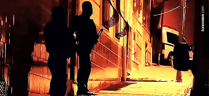 İstanbul'da 10 adrese eş zamanlı IŞİD operasyonu