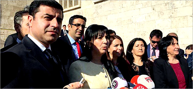 HDP: 'Biz demir leblebiyiz, demir leblebi'