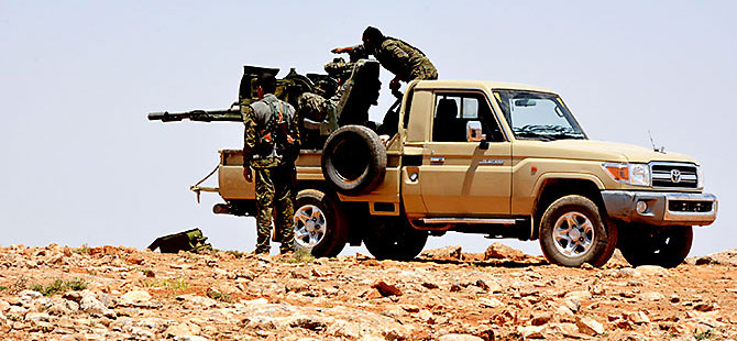 YPG öncülüğünde Suriye Demokratik Güçleri Menbic'e ilerliyor