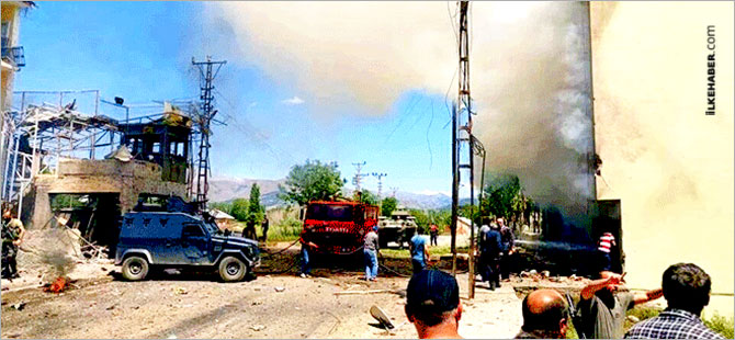 Ovacık'ta adliye lojmanına bombalı araçla saldırı