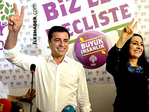 Demirtaş ve Yüksekdağ'ın fezlekeleri Cumhuriyet Başsavcılığı'nda