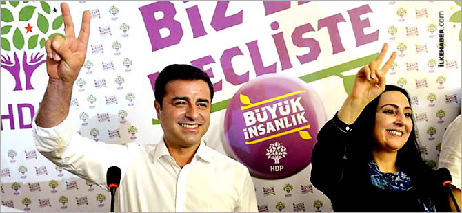 Demirtaş ve Yüksekdağ'ın fezlekeleri Cumhuriyet Başsavcılığı'nda