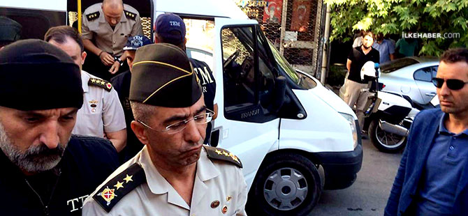 70 general ve amiral gözaltına alındı