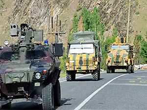 PKK Çukurca'da 4 kişiyi kaçırdı
